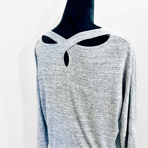 Market & Spruce Heather Gray Long Sleeve Pullover Top CrissCross Back - Picture 4 of 7